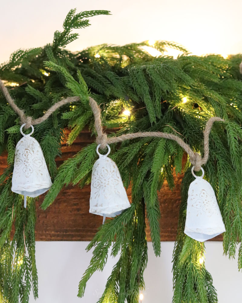 Balsam Bell and Jute Rope Garland White