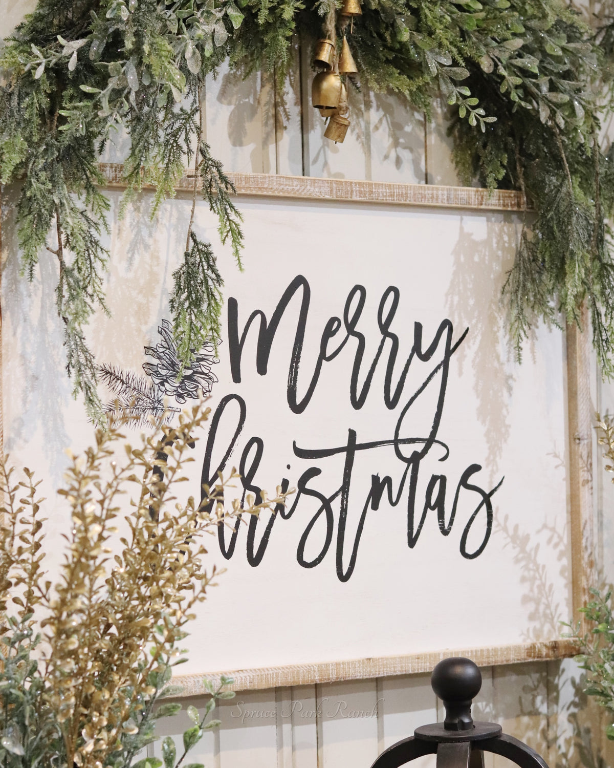 Reversible Merry Christmas and Persian Pattern Wood Sign