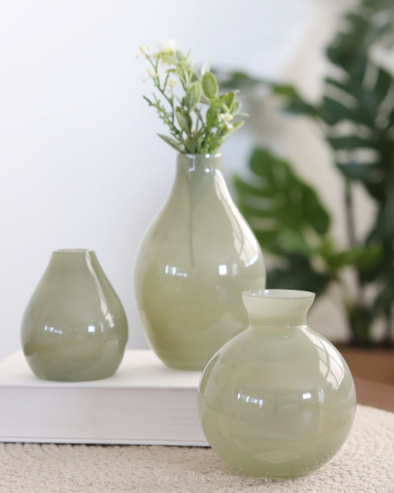 Small Green Glass Vases Spruce Park Ranch 8700