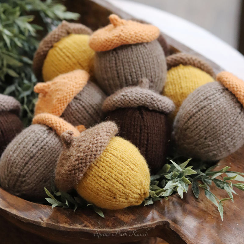 Knit Acorn