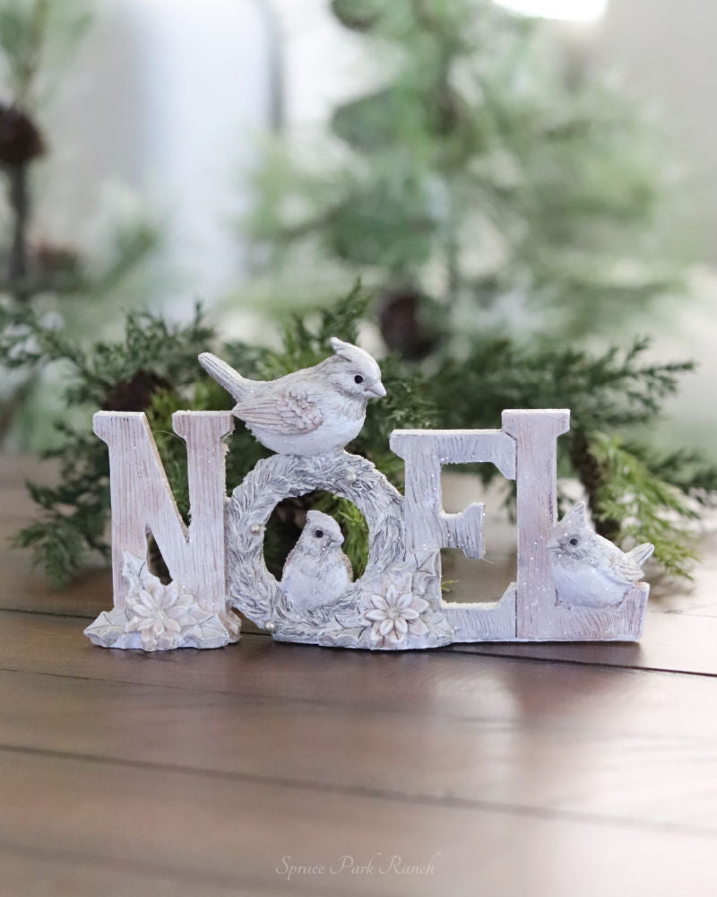 Cardinal Noel Decor