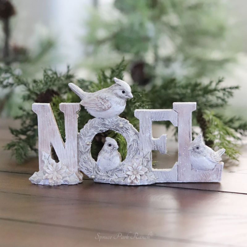 Cardinal Noel Decor