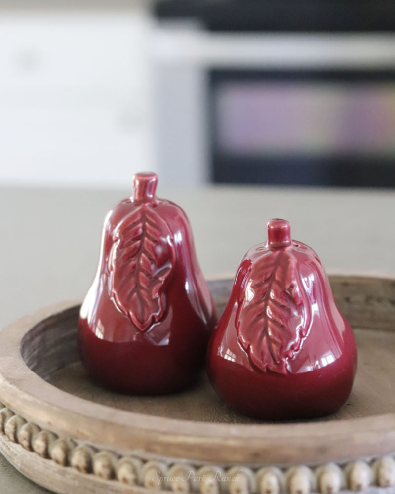 Pear Salt and Pepper Set