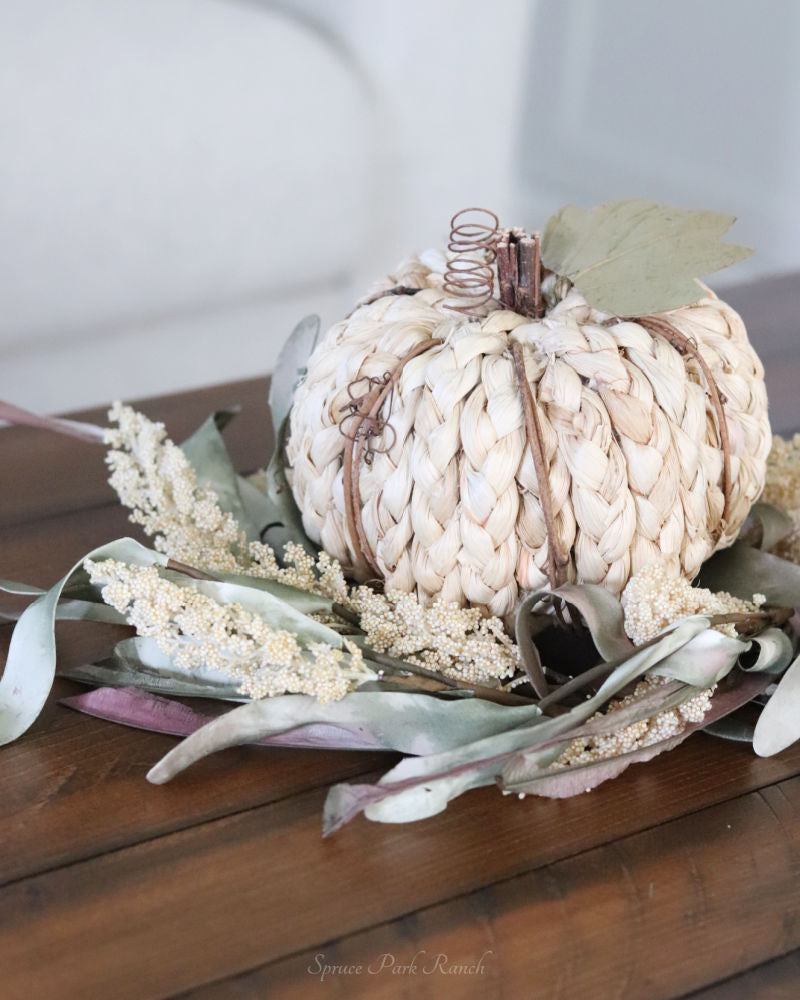 Cream Braided Cornhusk Pumpkin