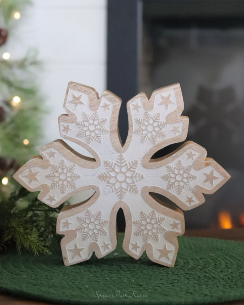 Mango Wood Snowflake With Embossed Centre