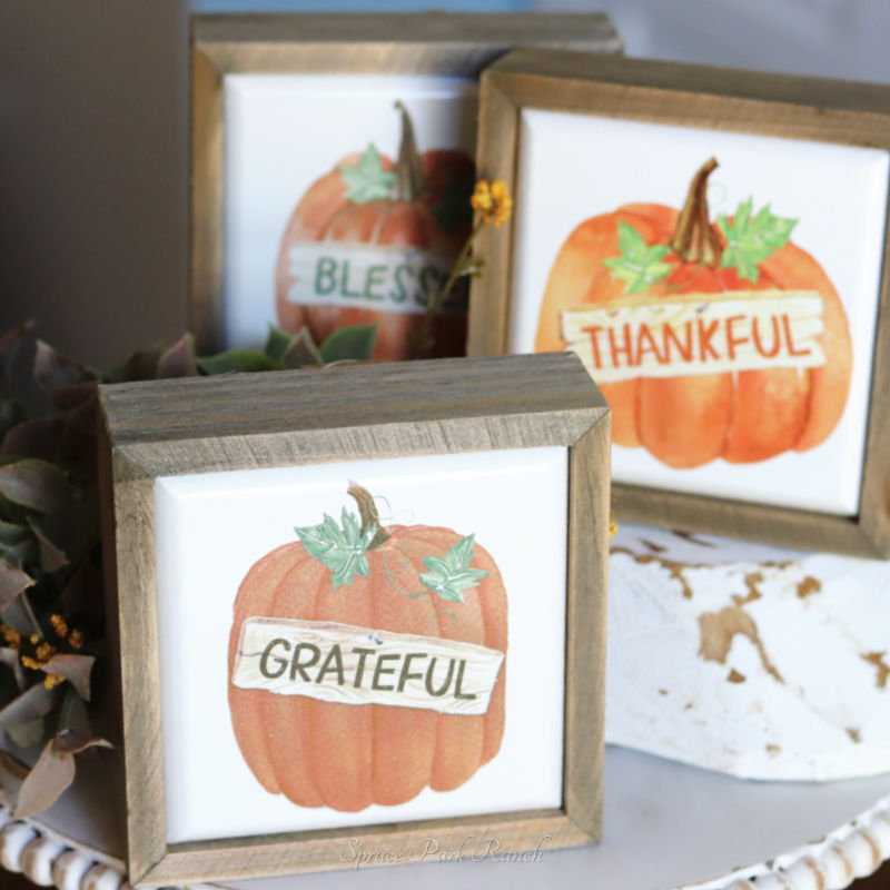 Pumpkin Tile Sign