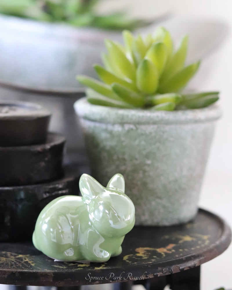 Mini Dolomite Bunny Green