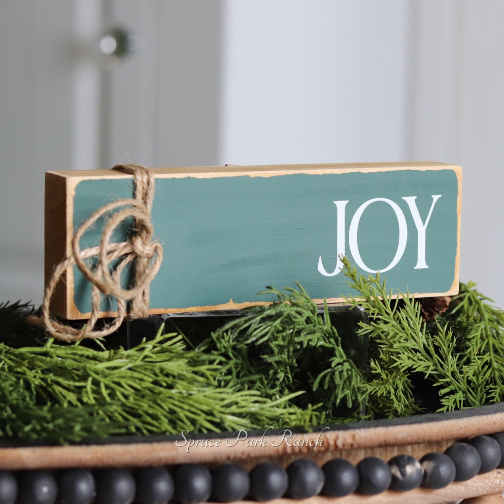 Wood Christmas Block with Jute